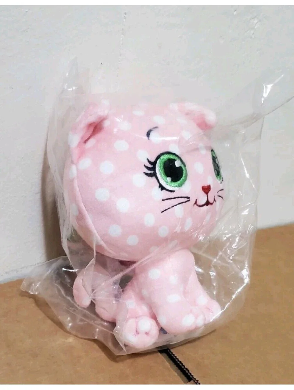 Strawberry Shortcake CheeBee Custard Plush Pink Polka Dot Cat Scented Plastic BG
